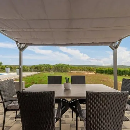 Family Friendly House With A Swimming Pool Debeljak, Zadar - 25030 Dom wakacyjny *