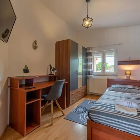Family Friendly House With A Swimming Pool Debeljak, Zadar - 25030 Dom wakacyjny Debeljak
