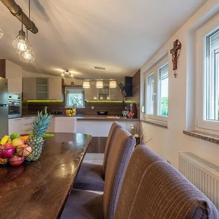 Dom wakacyjny Family Friendly House With A Swimming Pool Debeljak, Zadar - 25030