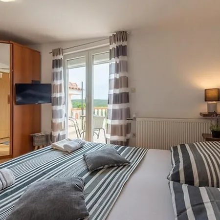 Dom wakacyjny Family Friendly House With A Swimming Pool Debeljak, Zadar - 25030