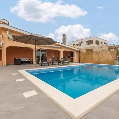 Family Friendly House With A Swimming Pool Debeljak, Zadar - 25030 *