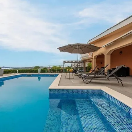 Family Friendly House With A Swimming Pool - Zadar - 25030 *